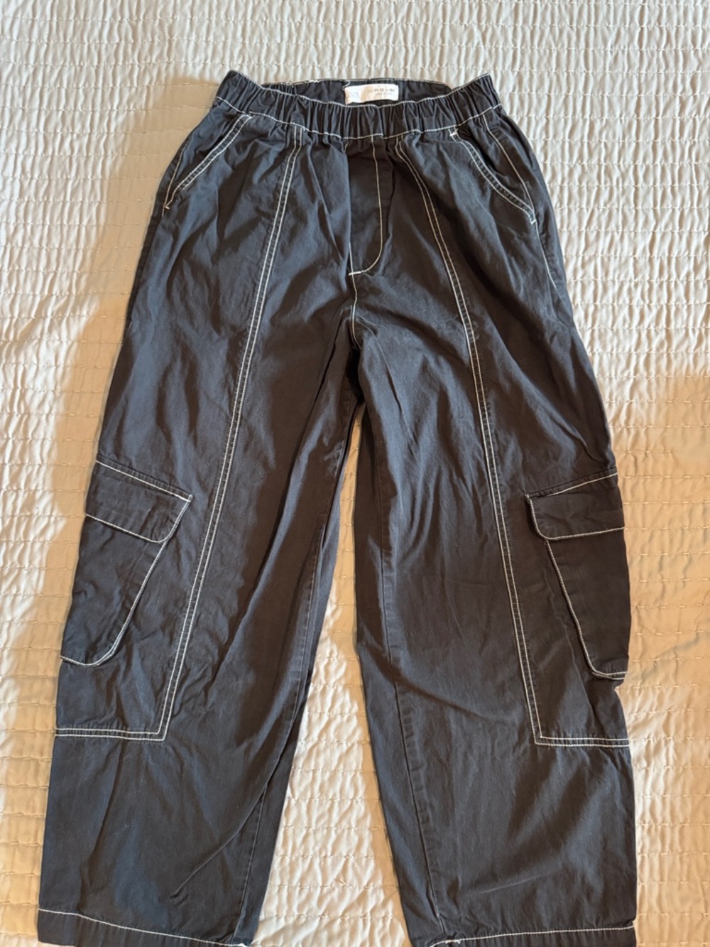 Zara Gitl’s Black Cargo Pants with White Contrast Stitching Size 11/12